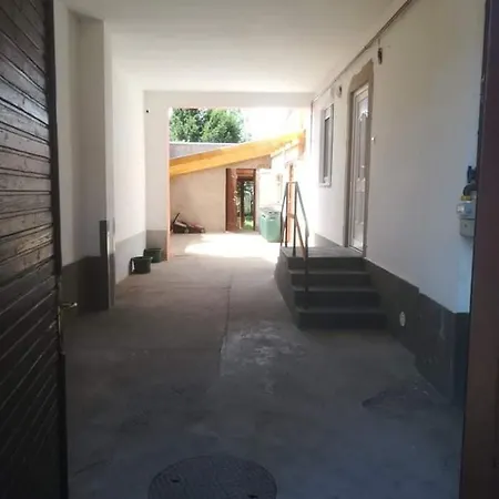 Family House 度假居 埃格尔